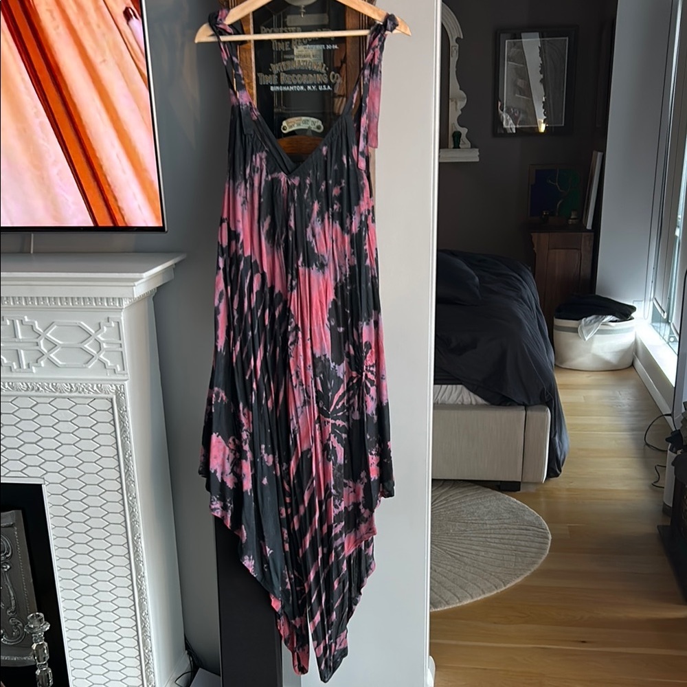 SIVANA Women's Black & Pink Tie Dye Sleeveless V-Neck Romper One Size NEW
